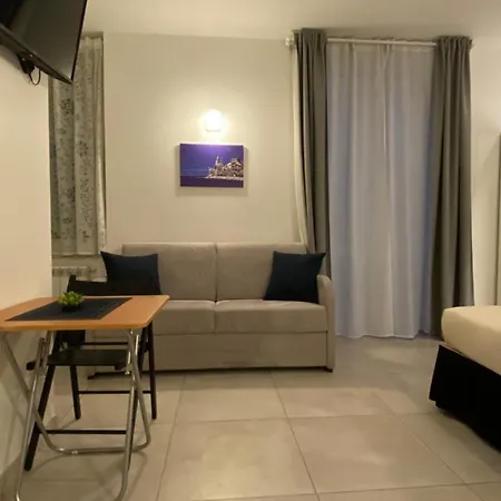 Alba Πανσιόν 3*